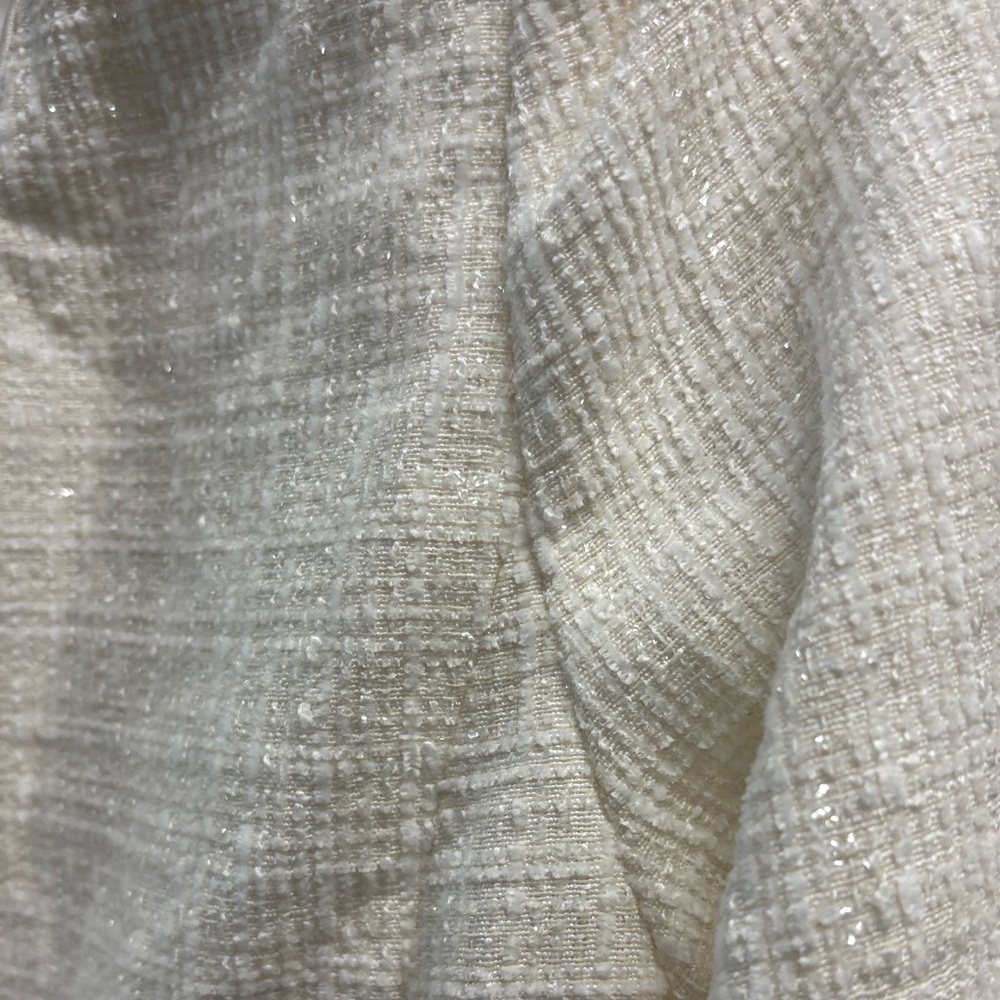 L'ATISTE Textured Cream Blazer with Pearl Button - Picture 8 of 10
